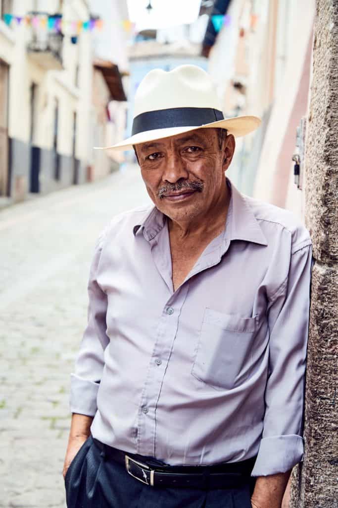 Humacatama Sombrería hatmaker Luis López
