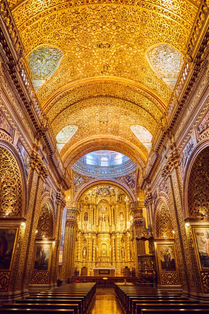 The gilded interior of La Compañía de Jesús church